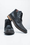 A821  BOTA HOMBRE EN CUERO NEGRA