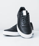C600 DEPORTIVO HOMBRE EN CUERO NEGRO