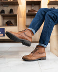 1187 BOTA HOMBRE EN CUERO MIEL