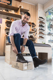 1187 BOTA HOMBRE EN CUERO CAFE